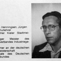 Prof_Henningsen_aus_BL-Kader_1980_81.jpg